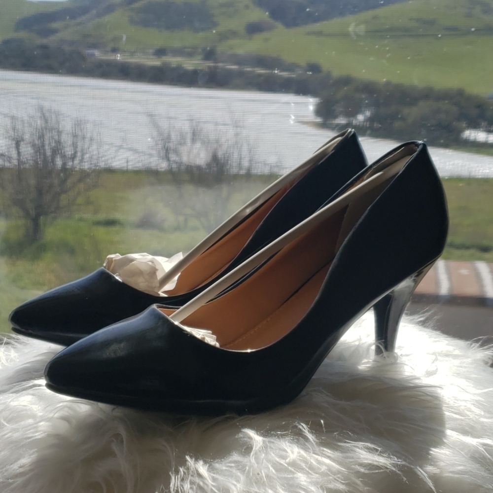 Black 4 inch heels